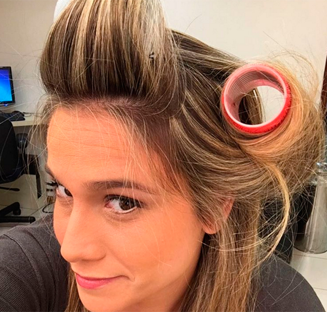 Fernanda Gentil dá uma de <I>Dona Florinda</I> no <I>Instagram</I> e diverte seguidores