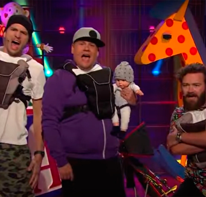 Ashton Kutcher, Danny Masterson e James Corden formam a <I>dad band</I> <I>The Puff Daddies</I> e arrasam cantando. Veja!