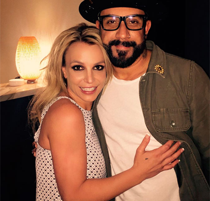 <I>Backstreet Boy</i> A.J. McLean elogia Britney Spears: <i>Ela está fantástica!</i>