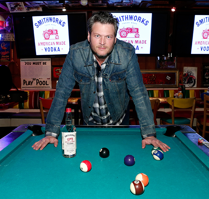 Blake Shelton tem mais uma vitória jurídica contra a revista <i>In Touch</i>, entenda!