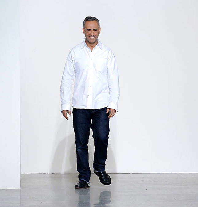 <i>Calvin Klein</i> anúncia saída do estilista brasileiro Francisco Costa da marca, saiba mais!