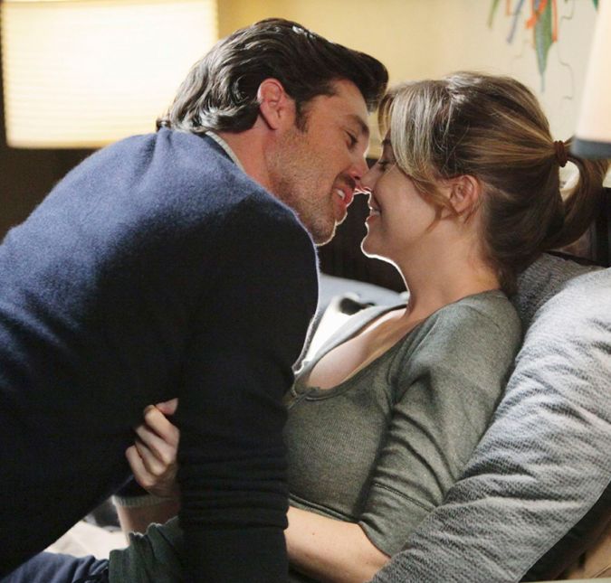 Claro que isso interferiria na relação de Meredith e Derek... Mas, ao mesmo tempo, a loira não teria passado pelo sofrimento de ter que lidar com Derek e a esposa entre idas e vindas. Enquanto o neurocirurgião estaria com Addison, Meredith aproveitaria muito mais suas noites no bar do Joe e se dedicaria cem por cento a sua carreira. Neste período, ela também lidaria com todas as suas inseguranças quando o assunto é relacionamento, e já teria percebido que Derek não é o Sol, ela é. Quando o casamento dele com Addison chegasse ao fim, os dois começariam a se envolver inteiramente e intensamente, e daí... Bom, você já sabe o resto da história. Num mundo perfeito, Derek não teria morrido e ele e Meredith seriam felizes para sempre - assim como deveria ser, não acha?