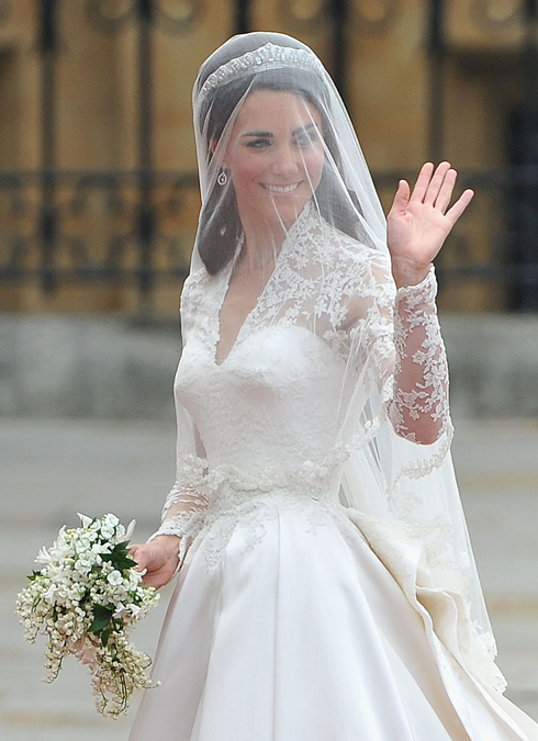 Escândalo real: vestido de casamento de Kate Middleton pode ser uma farsa, entenda!