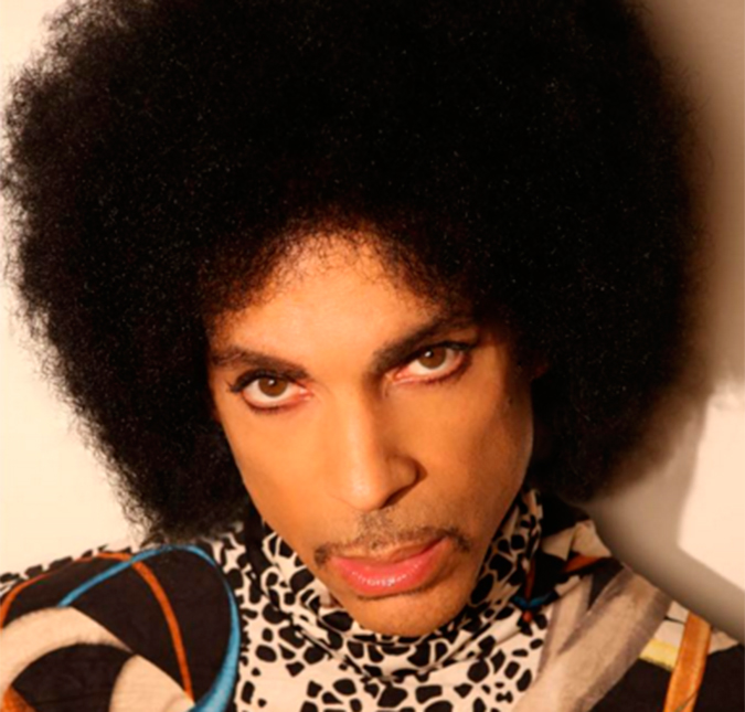 Antes de sua morte, Prince teria trabalhado 154 horas seguidas, diz site