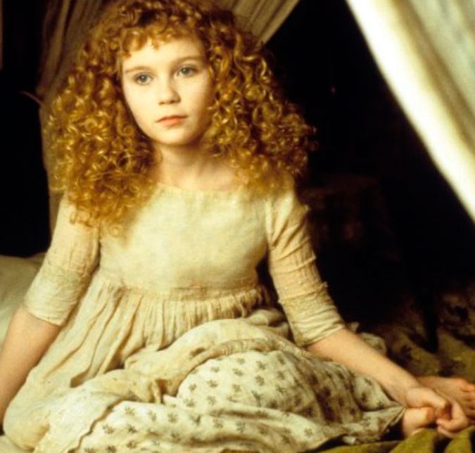 O de Claudia no filme Entrevista com o Vampiro, quando ela tinha apenas doze anos de idade. Interpretando uma menina que é transformada em vampira e é amaldiçoada por nunca envelhecer, Kirsten impressionou os críticos e seus colegas de profissão. O de Claudia no filme Entrevista com o Vampiro, quando ela tinha apenas doze anos de idade. Interpretando uma menina que é transformada em vampira e é amaldiçoada por nunca envelhecer, Kirsten impressionou os críticos e seus colegas de profissão.