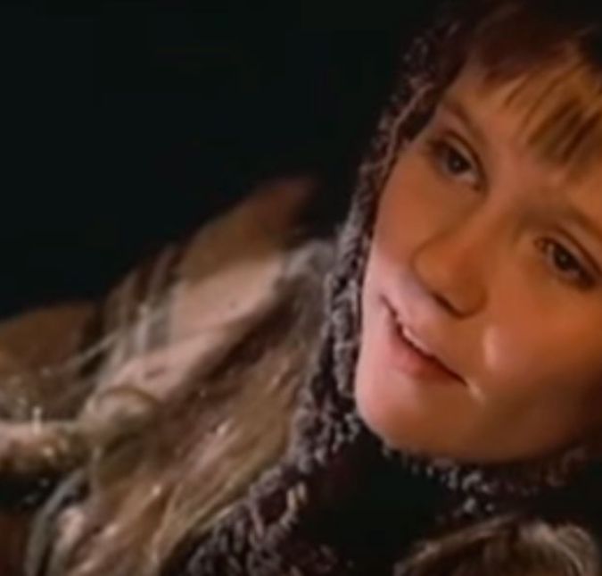 Outro grande papel veio logo depois, com a refilmagem do filme Adoráveis Mulheres, ao interpretar a jovem Amy March ao lado de grande estrelas como Winona Ryder e Christian Bale. É para quem pode, não é mesmo? Outro grande papel veio logo depois, com a refilmagem do filme Adoráveis Mulheres, ao interpretar a jovem Amy March ao lado de grande estrelas como Winona Ryder e Christian Bale. É para quem pode, não é mesmo?