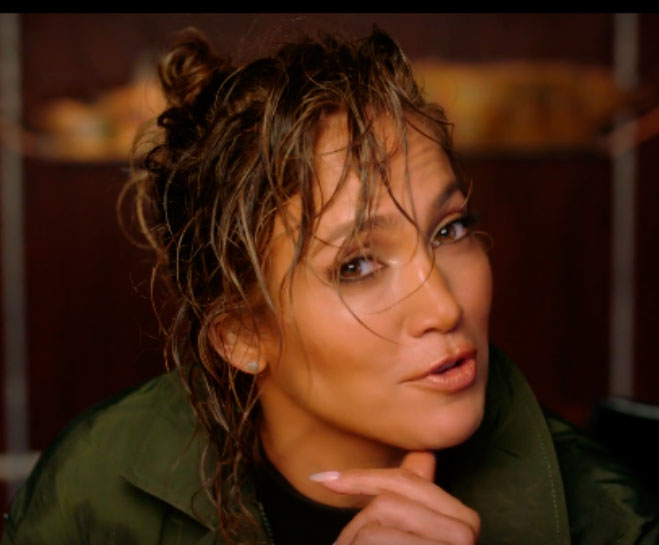 Jennifer Lopez mostra seu lado feminista em novo clipe, vem ver!