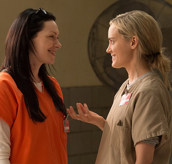 Invasão em <I>Litchfield</I>: 100 novas presas ocuparam a prisão em <I>Orange Is The New Black</I>! Saiba como as garotas estão lidando com isso em um novo <I>teaser</I>!