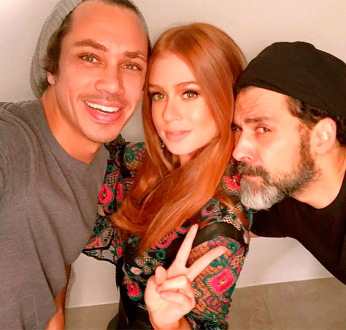 Marina Ruy Barbosa exibe cabelo ruivo deslumbrante em bastidor de ensaio fotográfico, veja!