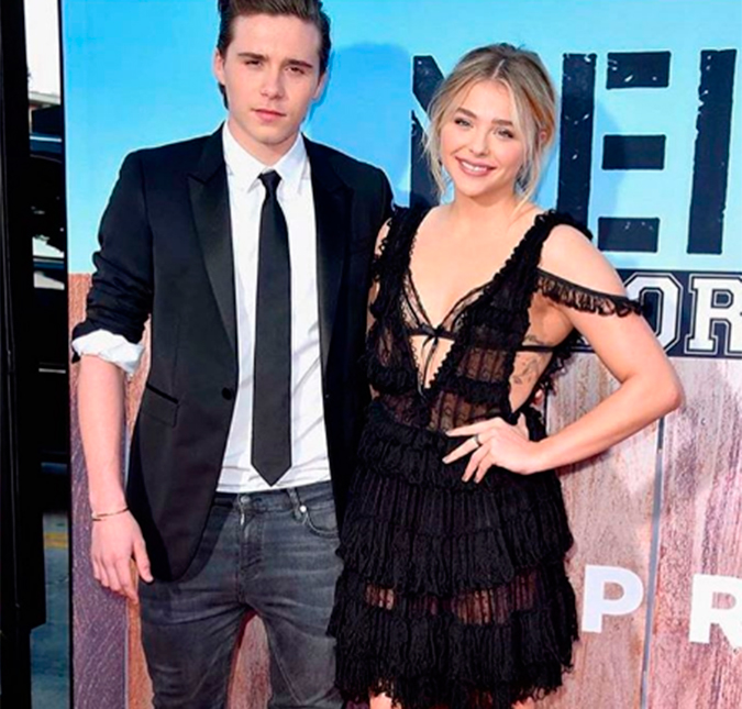 Muito amor! Brooklyn Beckham e Chloë Grace Moretz fazem primeira aparição pública como casal!