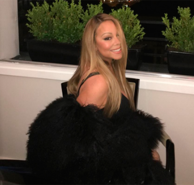 Mariah Carey não consegue encontrar alguém para cantar em seu casamento: -<I>Ninguém é bom o suficiente</i>