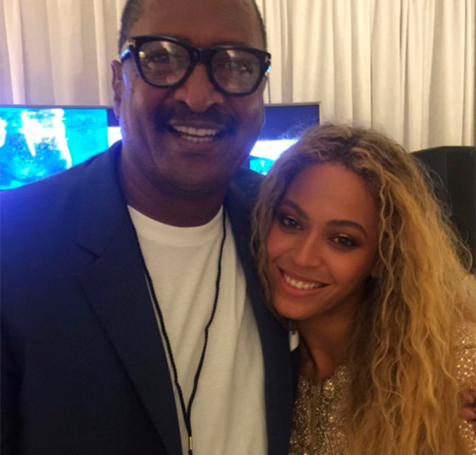 Após lançar <i>Lemonade</i>, Beyoncé aparece em raro clique com o pai, Matthew Knowles