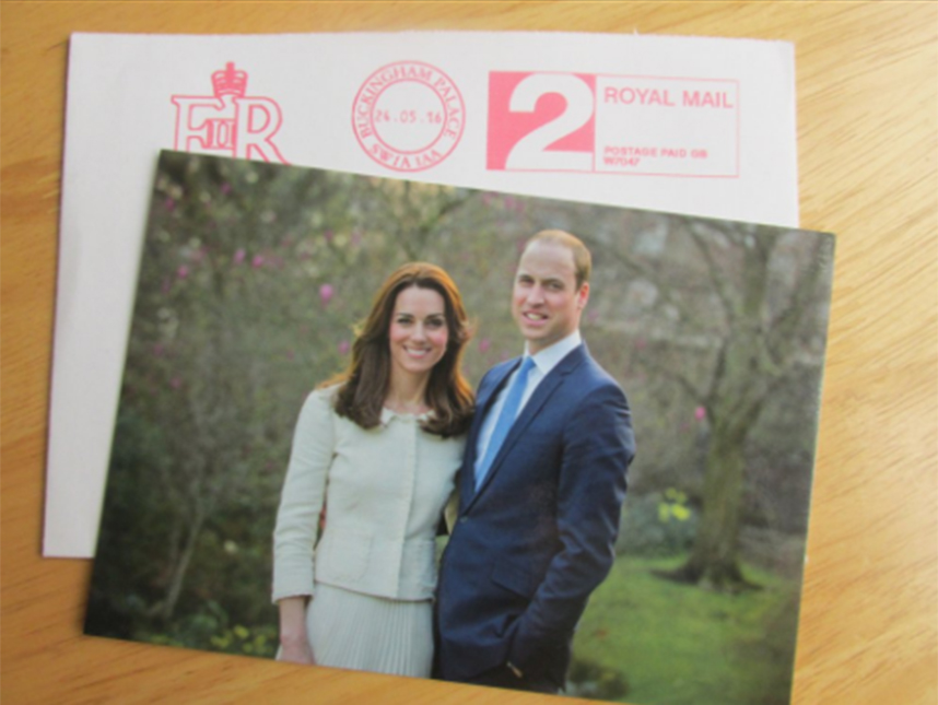 Kate Middleton e Príncipe William celebram cinco anos de casados com cartão