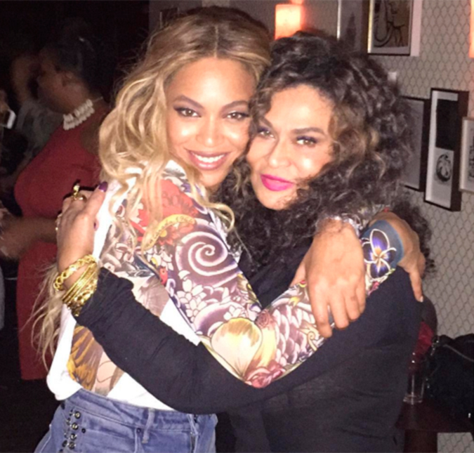 Mãe coruja! Tina Knowles se declara para Beyoncé após apresentação que faz parte de turnê, veja!