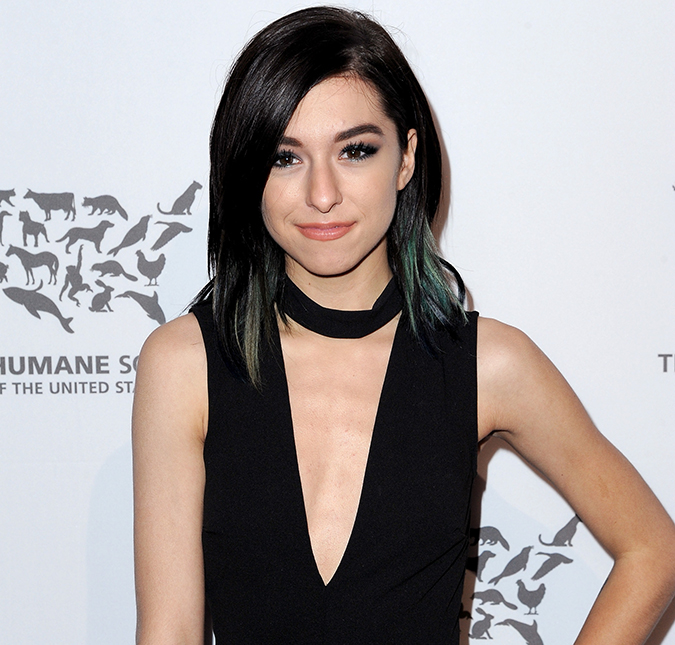 Christina Grimmie, do <i>The Voice</i>, morre após ser baleada em atentado pós-<i>show</i>