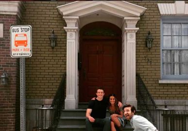 Lea Michele posta foto com suposto novo namorado, o ator Robert Buckley, vem ver!