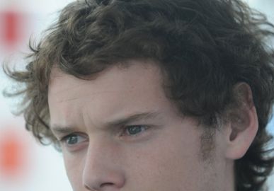 Carro que matou Anton Yelchin já apresentava falhas técnicas e marca havia realizado <i>recall</i> do modelo