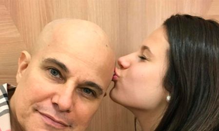 Após revelar câncer, Edson Celulari recebe carinho de Claudia Raia e de sua filha