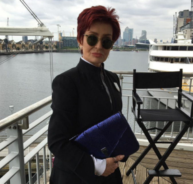 Apesar do anúncio de separação, Sharon Osbourne é flagrada usando aliança