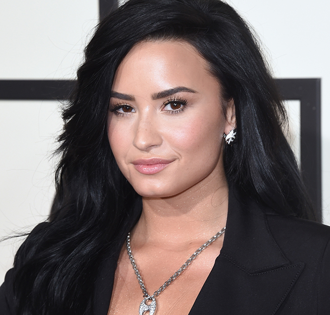 Demi Lovato vai deixar <I>Twitter</I> e <I>Instagram</I>, saiba o motivo!