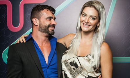 Após vencerem no <i>Power Couple</i>, Laura e Jorge confirmam casamento em Las Vegas e mandam indireta: <i> - Quem é do povo não precisa de famoso</i>