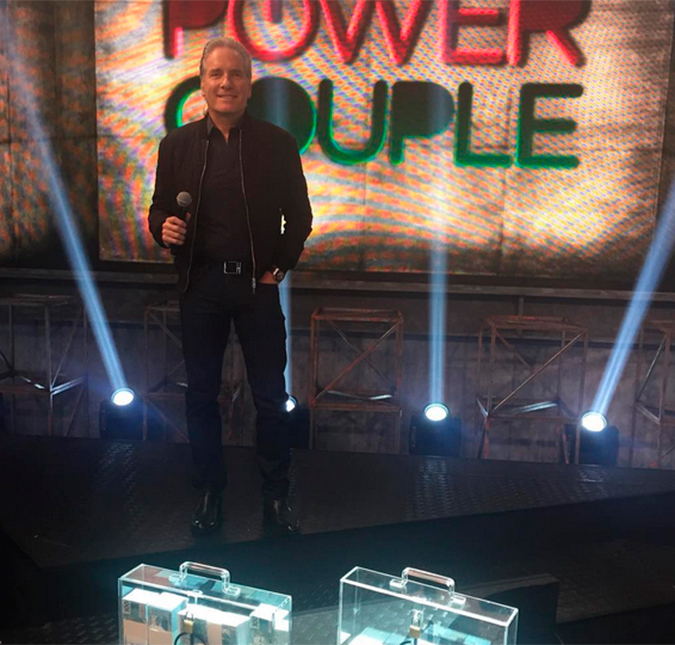 Roberto Justus garante <i>Power Couple 2</i> ainda melhor e revela: -<i>Eu cansei um pouco de ficar tão dividido entre o mundo dos negócios e a televisão</i>