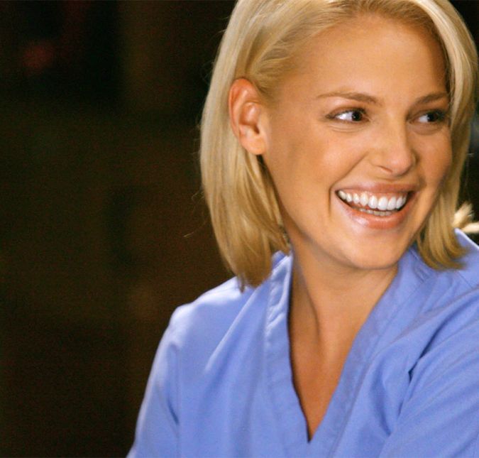 Izzie Stevens teve câncer e Alex ficou ao seu lado o tempo todo. Quando tudo se resolveu, ela decidiu ir embora, deixando tudo para trás, só porque entendeu que Alex havia dito ao chefe que ela não estava apta para voltar a trabalhar - quando na verdade ele estava apenas a protegendo. O intuito de se vingar só pode classificar Izzie como escorpiana! Izzie Stevens teve câncer e Alex ficou ao seu lado o tempo todo. Quando tudo se resolveu, ela decidiu ir embora, deixando tudo para trás, só porque entendeu que Alex havia dito ao chefe que ela não estava apta para voltar a trabalhar - quando na verdade ele estava apenas a protegendo. O intuito de se vingar só pode classificar Izzie como escorpiana!