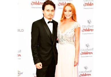 Lindsay Lohan faz sua primeira aparição oficial ao lado do noivo, Egor Tarabasov, confira!