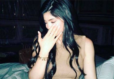 Tyga publica foto de Kylie Jenner e diz: <I>Elas sempre voltam</i>!