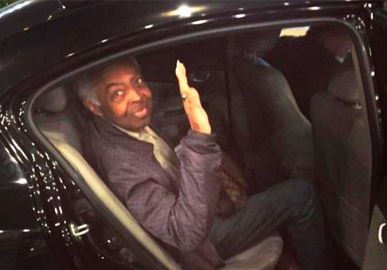 Após uma semana internado, Gilberto Gil volta para casa!