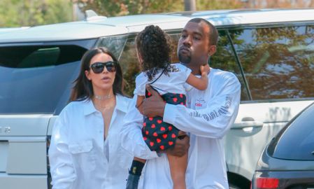 Depois de videoclipe polêmico, Kanye West e Kim Kardashian vão ao cinema em família, confira!