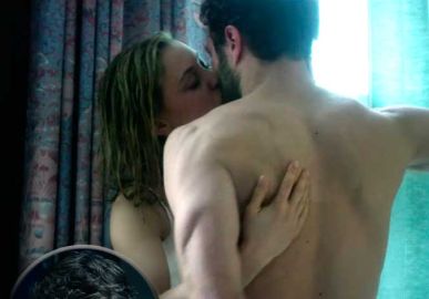 Astro de <i>50 Tons de Cinza</i> aparece sem camisa em <I>trailer</i> de longa de suspense, veja!