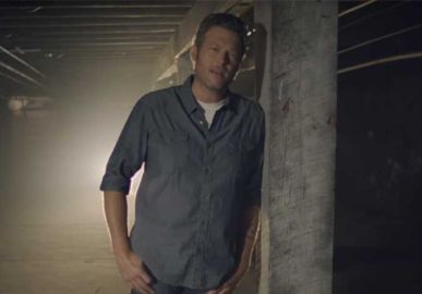 Blake Shelton supera o fim de seu casamento com Miranda Lambert no clipe de <i>She's Got a Way With Words</i>, entenda!