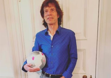 Mick Jagger voltou com tudo com sua fama de pé-frio e deu má sorte para a seleção inglesa novamente