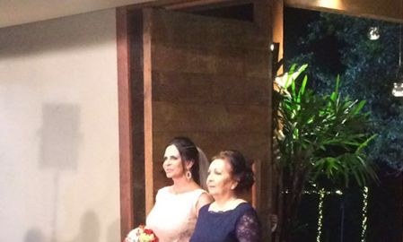 Após <i>Power Couple</i>, Gretchen, em seu 17º relacionamento, se casa com empresário português, veja detalhes da festa!
