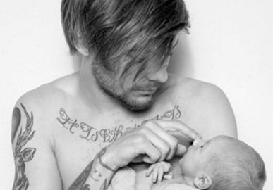 Louis Tomlinson, da <i>One Direction</i>, entra com pedido de guarda conjunta de seu filho, saiba mais!
