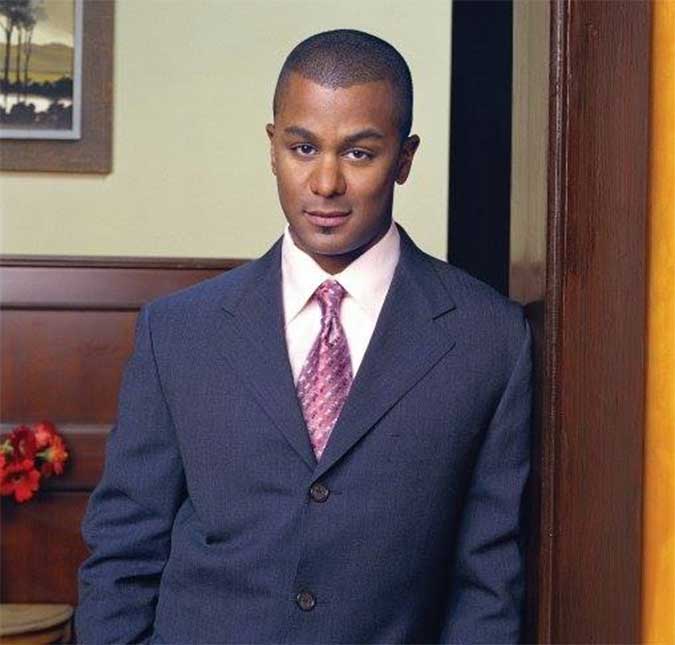 Yanic Truesdale, o Michel de <i>Gilmore Girls</i>, avisa que o personagem terá uma <i>vida amorosa</i> na nova temporada!