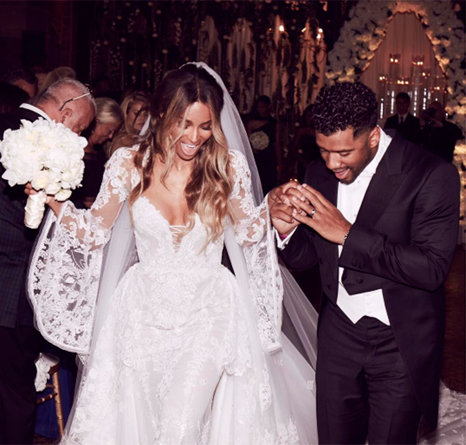 Ciara se casa com Russell Wilson em cerimônia privada, saiba mais!