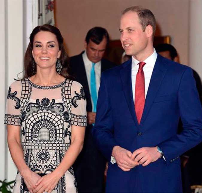 Príncipe William pede segredos de paternidade para tenista campeão de Wimbledon