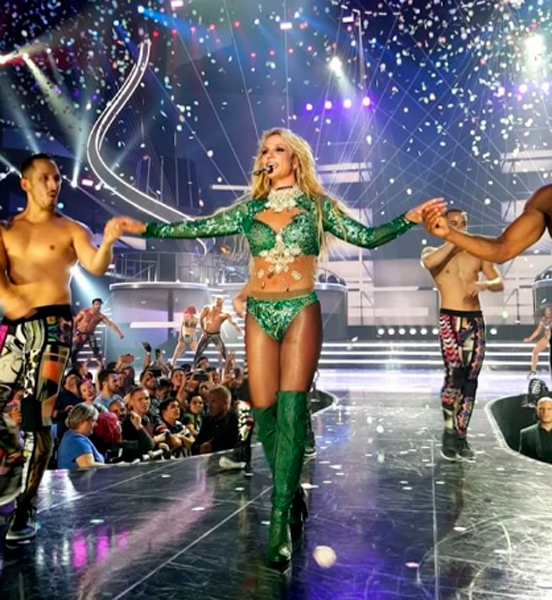 Britney Spears aparece com corpão em seu <i>show</i> fixo em Las Vegas, confira!
