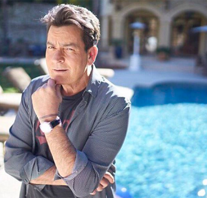 Charlie Sheen quer fazer um <i>reality show</i> sobre sua vida sendo um portador do vírus do HIV