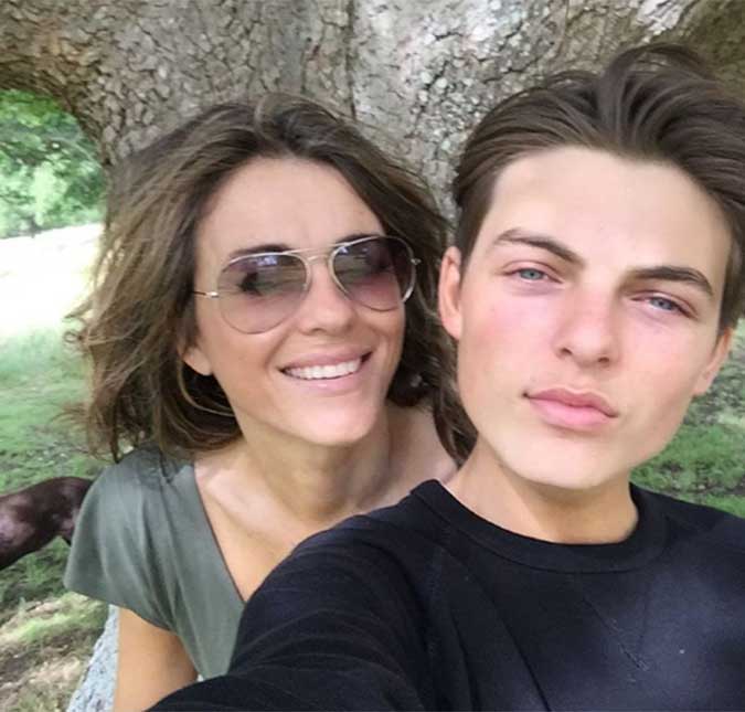 Filho de Elizabeth Hurley segue os passos da mãe e grava participação em <i>The Royals</i>, saiba mais!