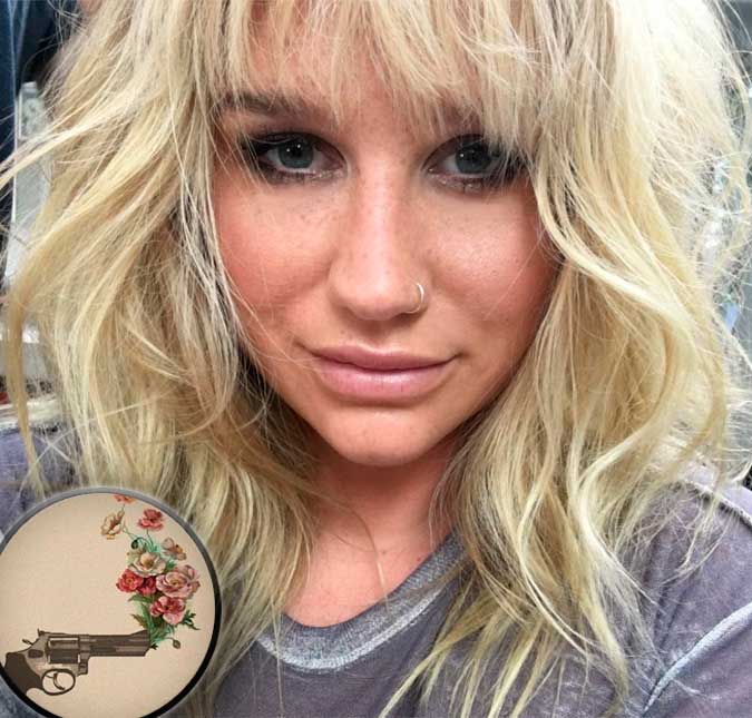 Kesha faz discurso durante apresentação: <I>Espero que o amor possa nos curar</i>