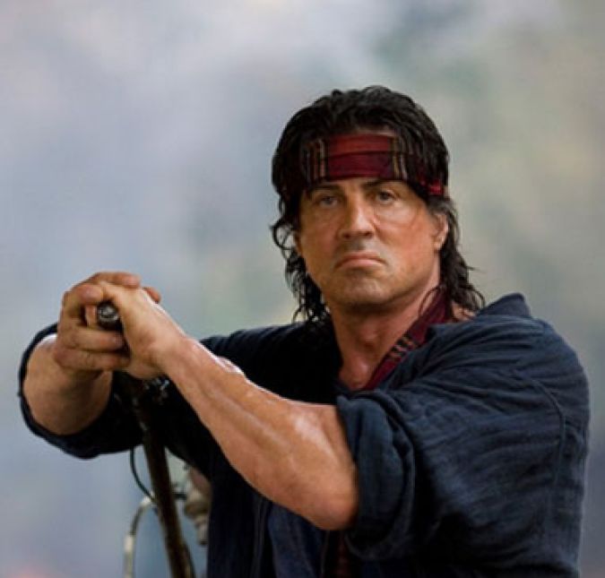 Conhecido por seus filmes de ação, Sylvester Stallone ajudou a imortalizar frases de efeito, características desse gênero do cinema. Por exemplo, em Rambo, há aquele impacto quando seu personagem solta a famosa frase - Viva por nada ou morra por alguma coisa. Conhecido por seus filmes de ação, Sylvester Stallone ajudou a imortalizar frases de efeito, características desse gênero do cinema. Por exemplo, em Rambo, há aquele impacto quando seu personagem solta a famosa frase - Viva por nada ou morra por alguma coisa.