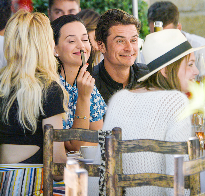 Orlando Bloom passeia completamente nu com Katy Perry, saiba mais!