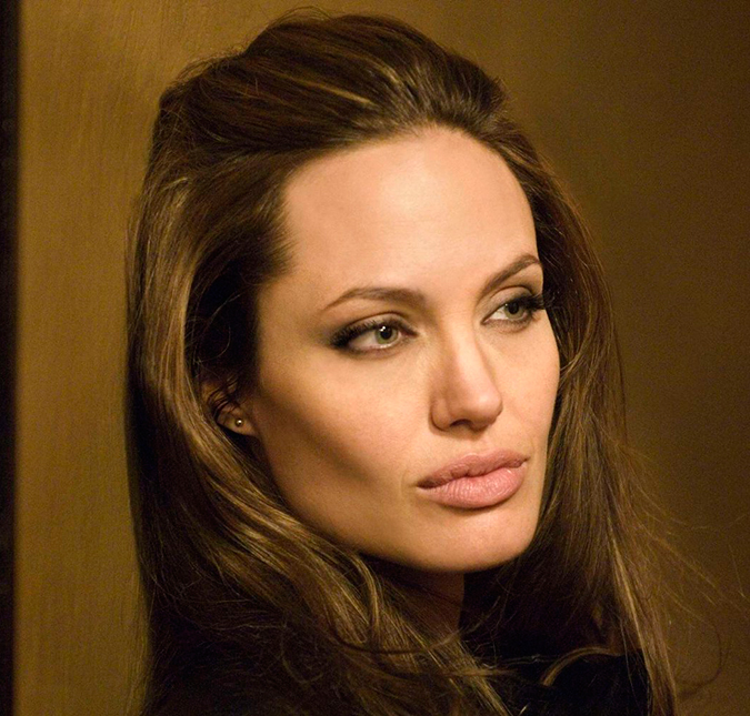 Angelina Jolie se torna professora de uma universidade dos Estados Unidos, saiba mais!