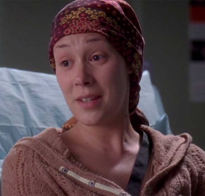 Liza Weil, mais conhecida por ter atuado em Gilmore Girls, apareceu na série como Alison Clark, uma amiga de Izzie Stevens que também estava superando uma luta de dois anos contra o câncer. Infelizmente, ela sofre um contratempo e acaba vivendo apenas com a ajuda de aparelhos. Liza Weil, mais conhecida por ter atuado em Gilmore Girls, apareceu na série como Alison Clark, uma amiga de Izzie Stevens que também estava superando uma luta de dois anos contra o câncer. Infelizmente, ela sofre um contratempo e acaba vivendo apenas com a ajuda de aparelhos.