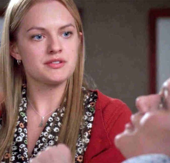 Elizabeth Moss saiu diretamente de Mad Men para viver uma filha bem brava em Grey's Anatomy. Exigente, ela mostrou seu gênio forte para os médicos, principalmente após descobrir que sua mãe morreu durante uma cirurgia para tratar de sua rara doença. Elizabeth Moss saiu diretamente de Mad Men para viver uma filha bem brava em Grey's Anatomy. Exigente, ela mostrou seu gênio forte para os médicos, principalmente após descobrir que sua mãe morreu durante uma cirurgia para tratar de sua rara doença.