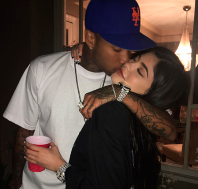 Kylie Jenner e Tyga teriam se casado em segredo em meio à polêmica familiar, entenda!