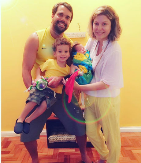 Theo está em casa! Bárbara Borges comemora alta do filho da <i>UTI</i>, saiba os detalhes!